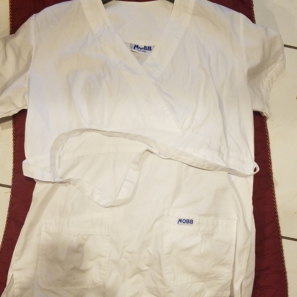 Nursing scrub top